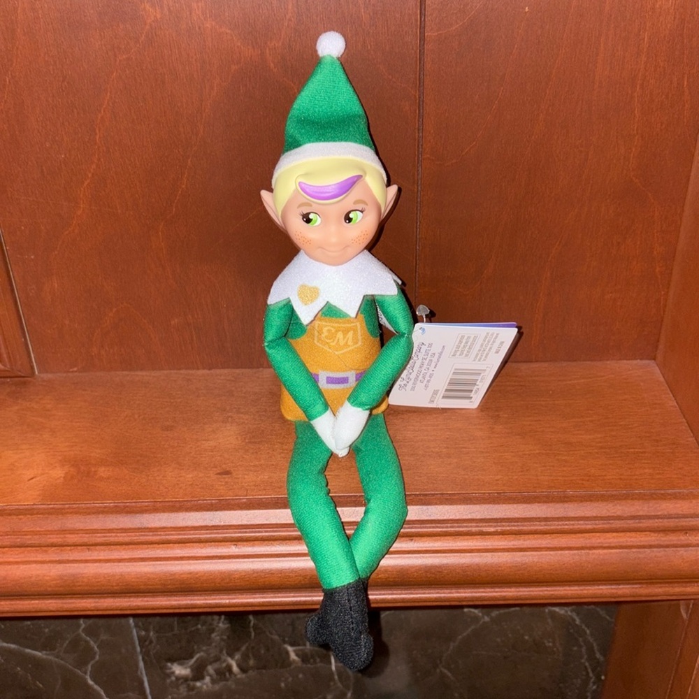 Elf Mates  blonde elf Toy Maker nwt